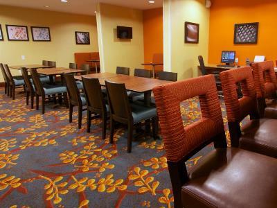 By Marriott Smith Hotel 3*